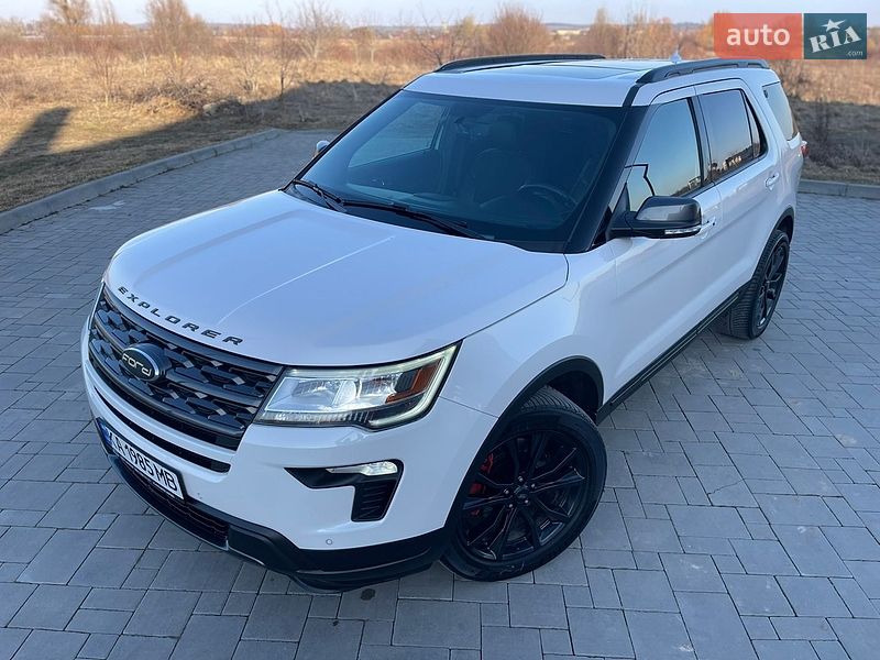 Внедорожник / Кроссовер Ford Explorer 2018 в Ровно