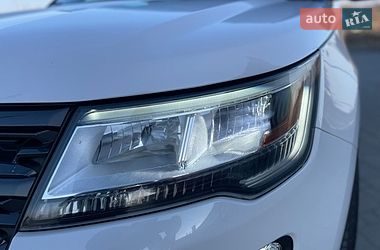 Внедорожник / Кроссовер Ford Explorer 2018 в Ровно