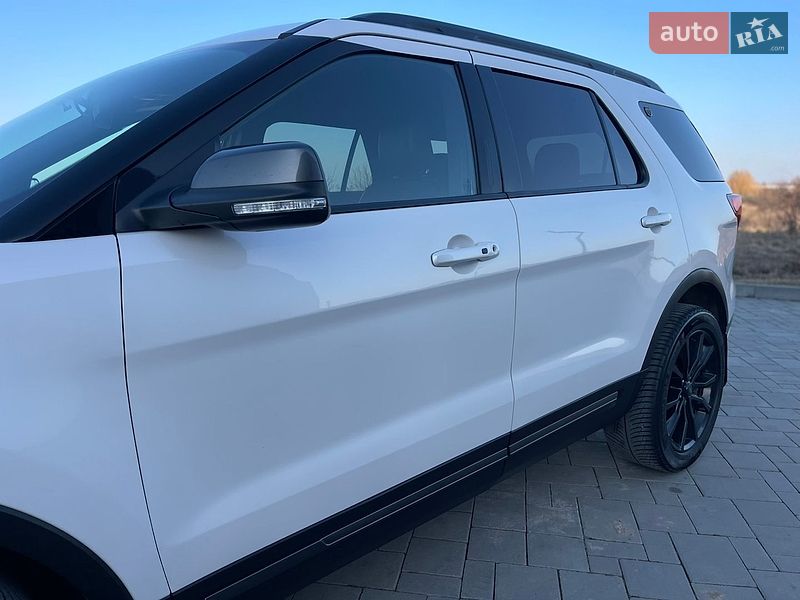 Внедорожник / Кроссовер Ford Explorer 2018 в Ровно