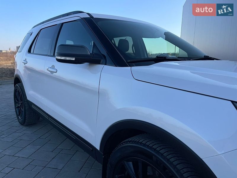 Внедорожник / Кроссовер Ford Explorer 2018 в Ровно
