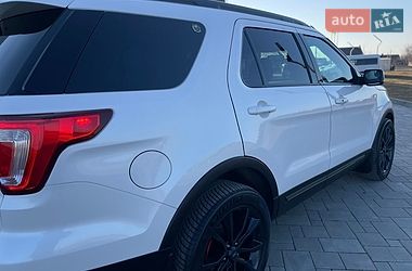 Внедорожник / Кроссовер Ford Explorer 2018 в Ровно