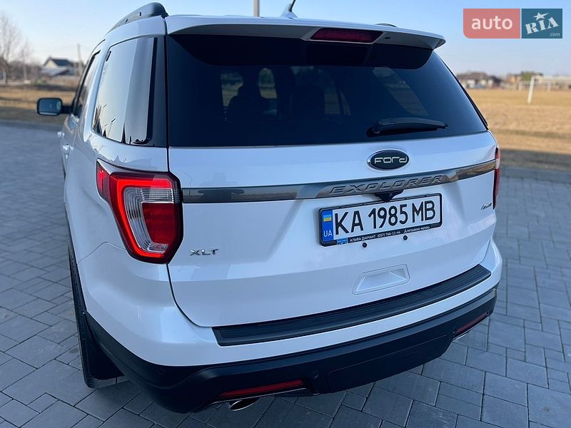 Внедорожник / Кроссовер Ford Explorer 2018 в Ровно