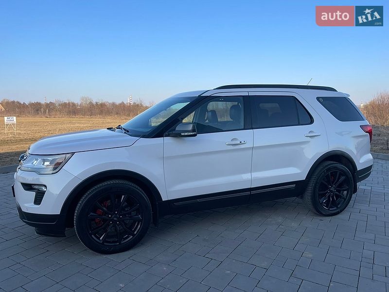 Внедорожник / Кроссовер Ford Explorer 2018 в Ровно