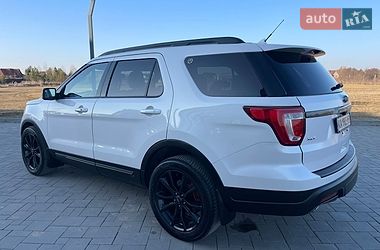 Внедорожник / Кроссовер Ford Explorer 2018 в Ровно