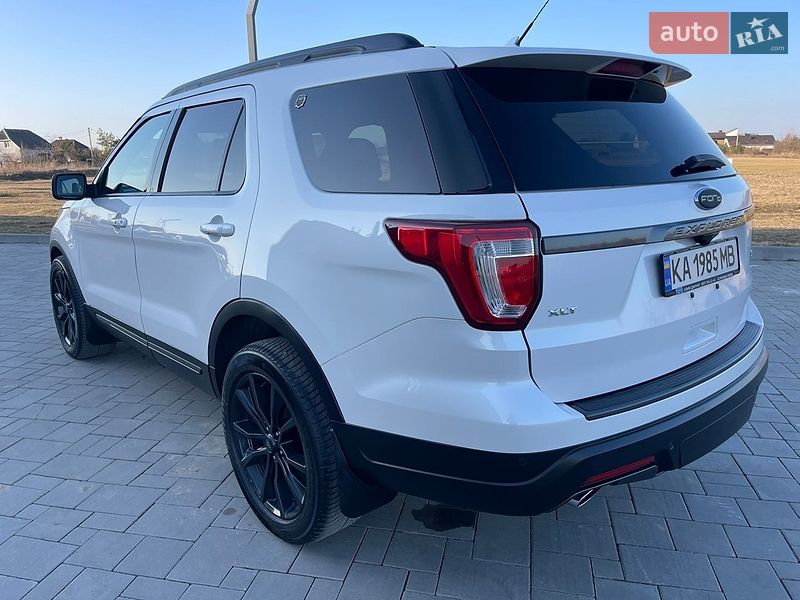 Внедорожник / Кроссовер Ford Explorer 2018 в Ровно