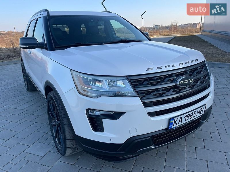 Внедорожник / Кроссовер Ford Explorer 2018 в Ровно