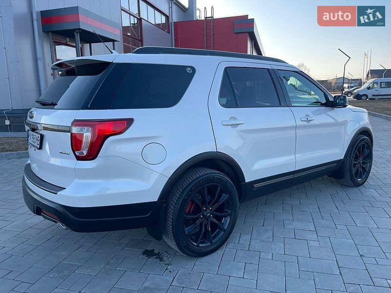 Внедорожник / Кроссовер Ford Explorer 2018 в Ровно