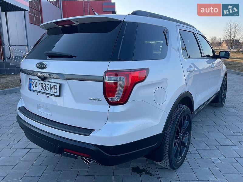 Внедорожник / Кроссовер Ford Explorer 2018 в Ровно