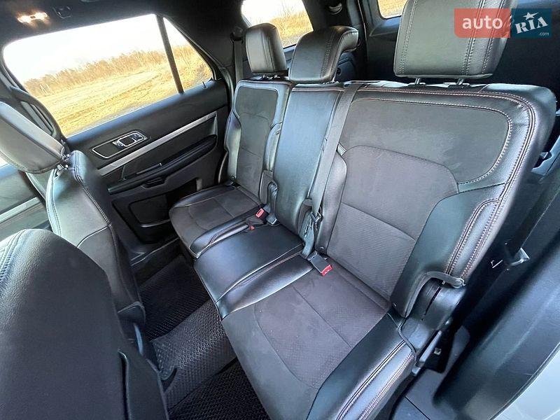 Внедорожник / Кроссовер Ford Explorer 2018 в Ровно