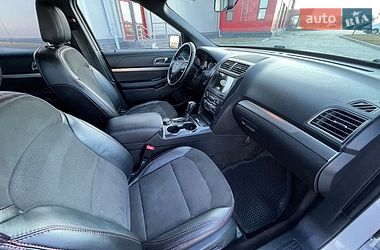Внедорожник / Кроссовер Ford Explorer 2018 в Ровно