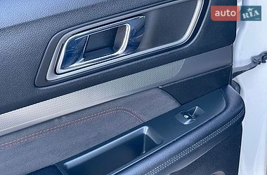 Внедорожник / Кроссовер Ford Explorer 2018 в Ровно