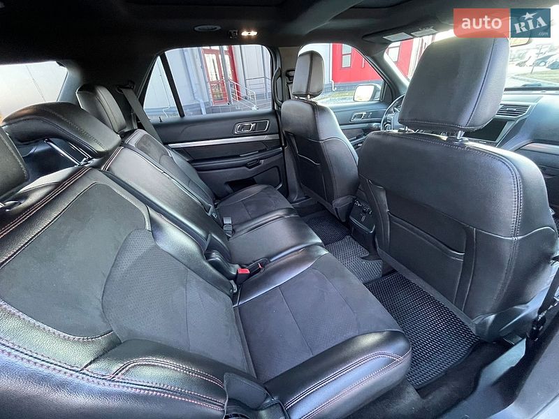 Внедорожник / Кроссовер Ford Explorer 2018 в Ровно