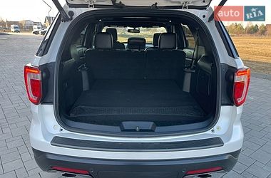 Внедорожник / Кроссовер Ford Explorer 2018 в Ровно