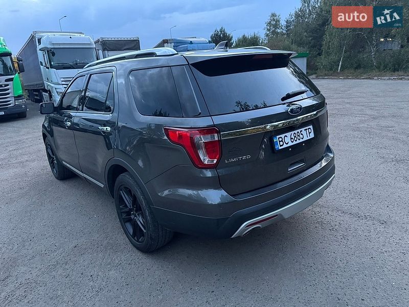 Позашляховик / Кросовер Ford Explorer 2017 в Львові