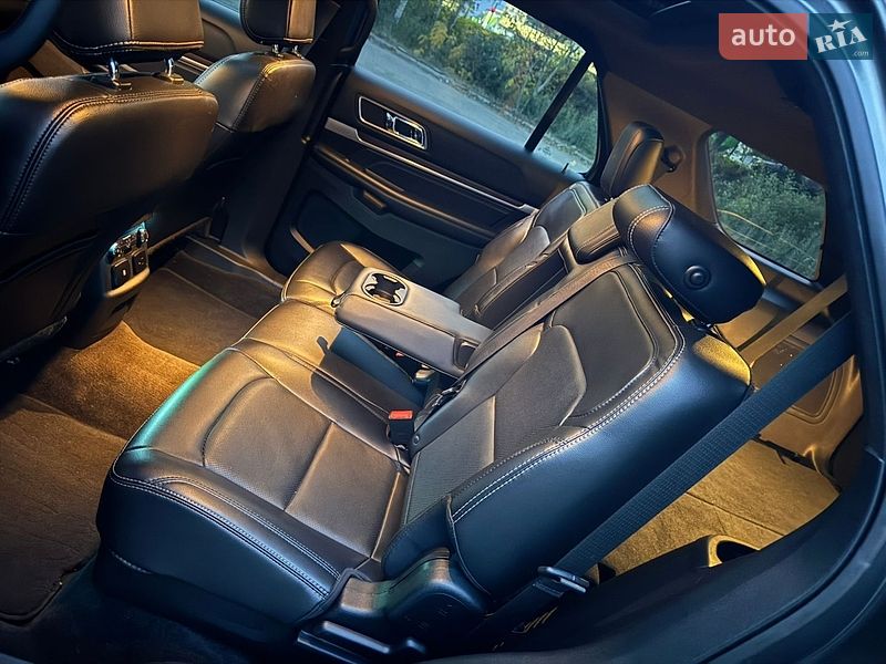 Позашляховик / Кросовер Ford Explorer 2017 в Львові