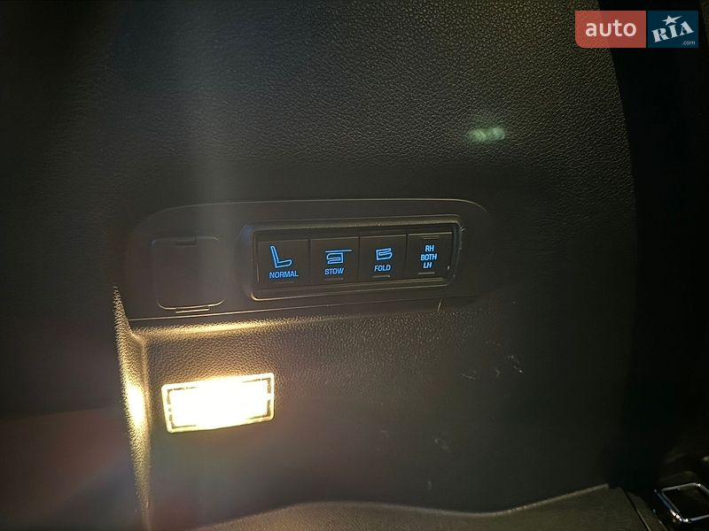 Позашляховик / Кросовер Ford Explorer 2017 в Львові