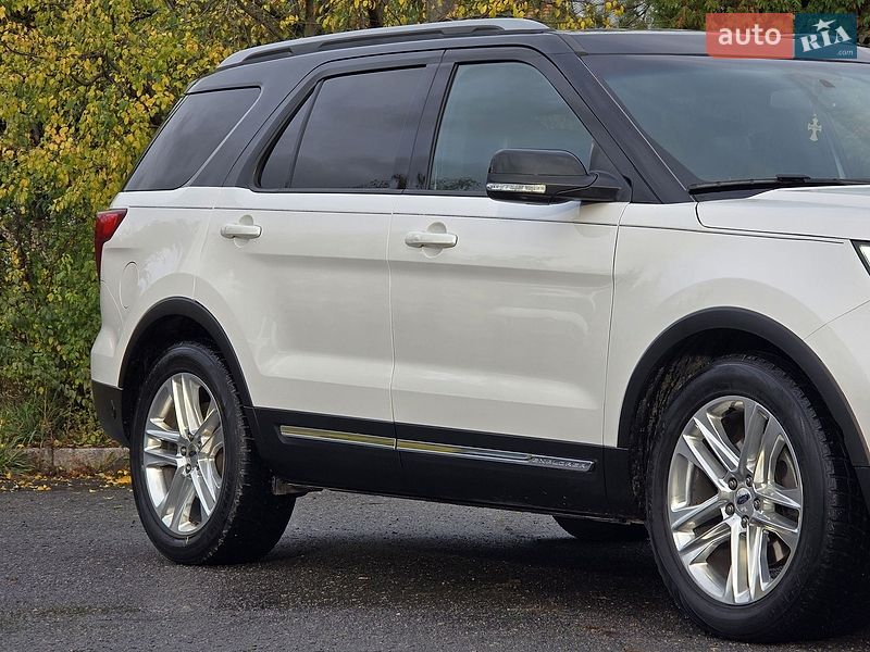 Позашляховик / Кросовер Ford Explorer 2017 в Хмельницькому