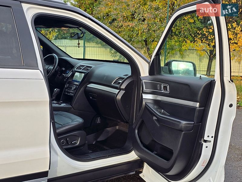 Позашляховик / Кросовер Ford Explorer 2017 в Хмельницькому