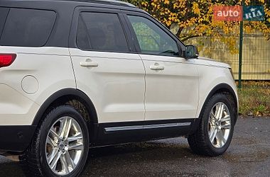 Позашляховик / Кросовер Ford Explorer 2017 в Хмельницькому