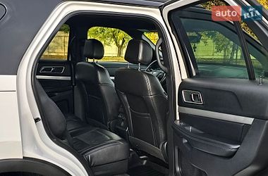 Позашляховик / Кросовер Ford Explorer 2017 в Хмельницькому