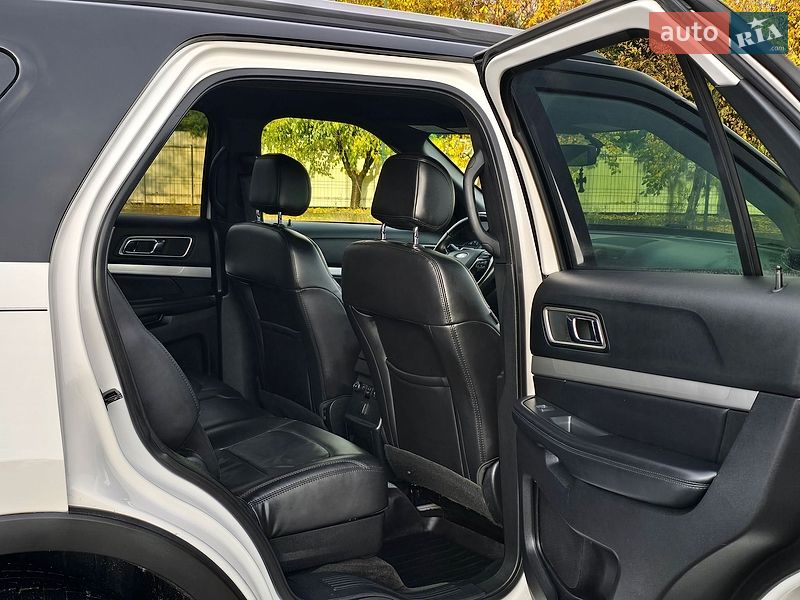 Позашляховик / Кросовер Ford Explorer 2017 в Хмельницькому