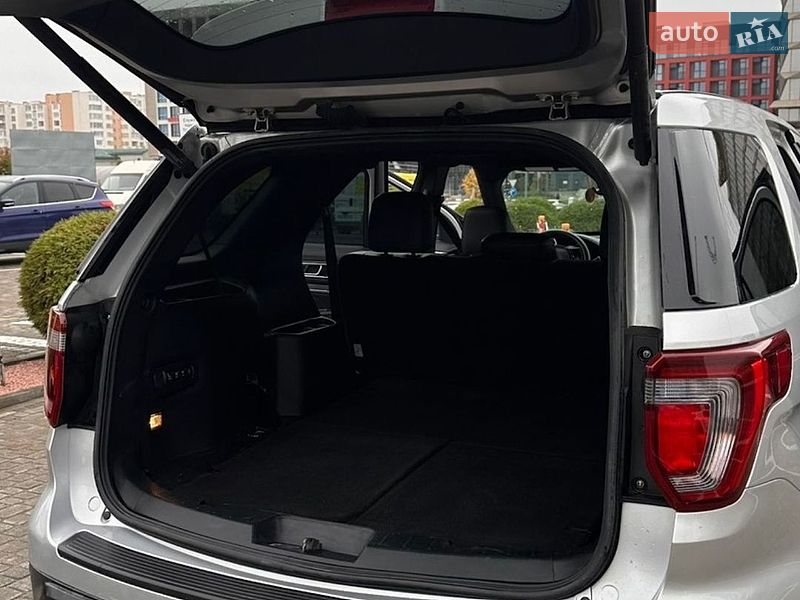 Позашляховик / Кросовер Ford Explorer 2019 в Львові