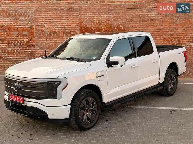 Ford F-150 Lightning 2023