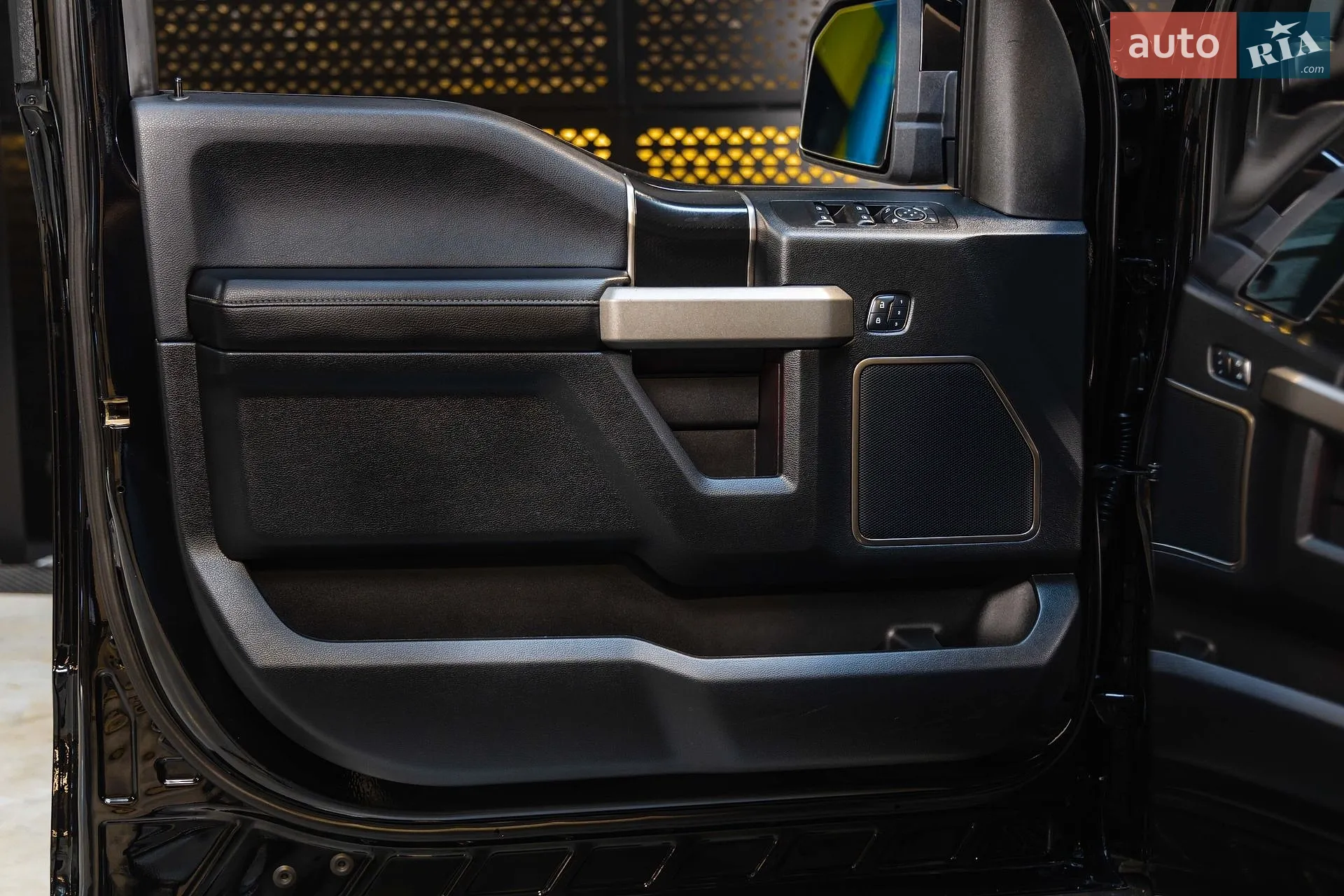 2017 Ford F-150 - мініатюра 20