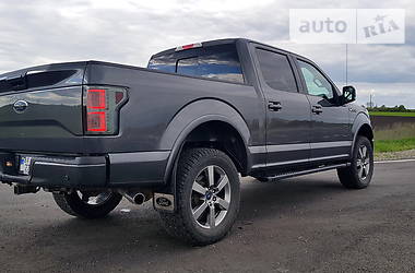 Пікап Ford F-150 2015 в 