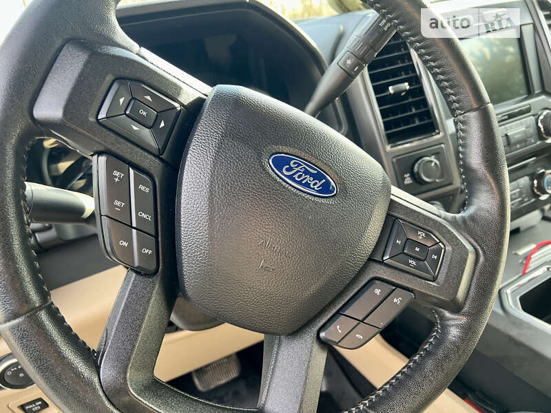 Пикап Ford F-150 2017 в Пустомытах