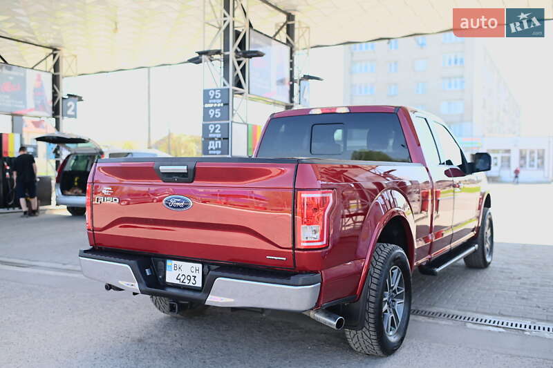 Пикап Ford F-150 2015 в Дубно