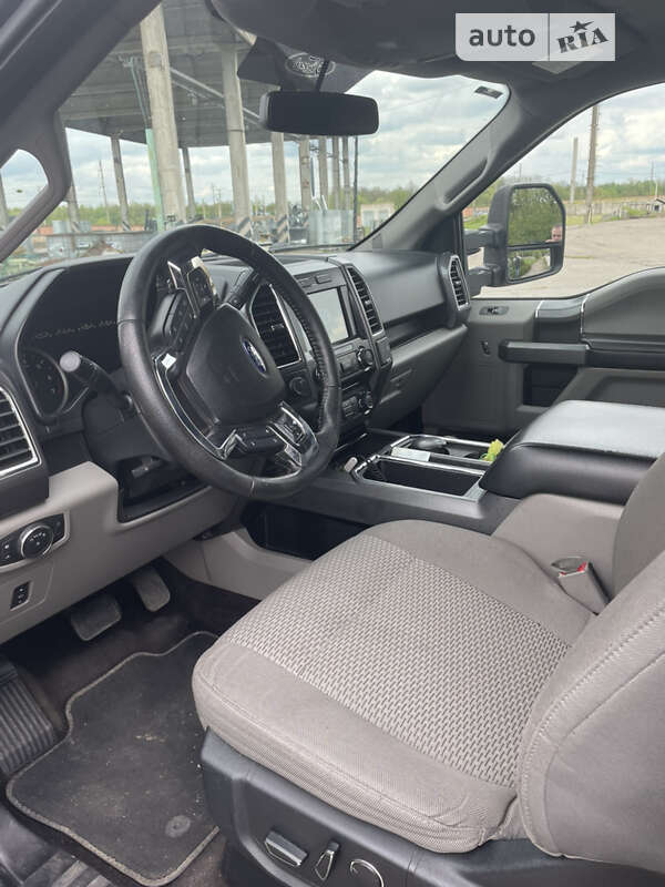 Пикап Ford F-150 2016 в Умани