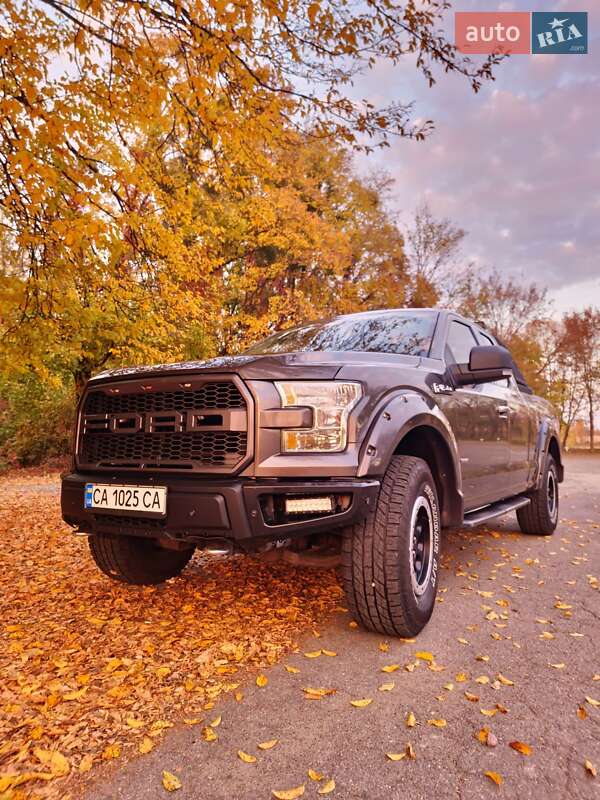 Пикап Ford F-150 2015 в Черкассах
