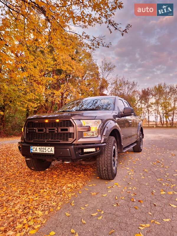 Пикап Ford F-150 2015 в Черкассах