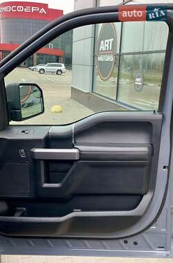 Пикап Ford F-150 2019 в 
