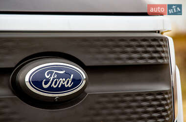 Пикап Ford F-150 2023 в 