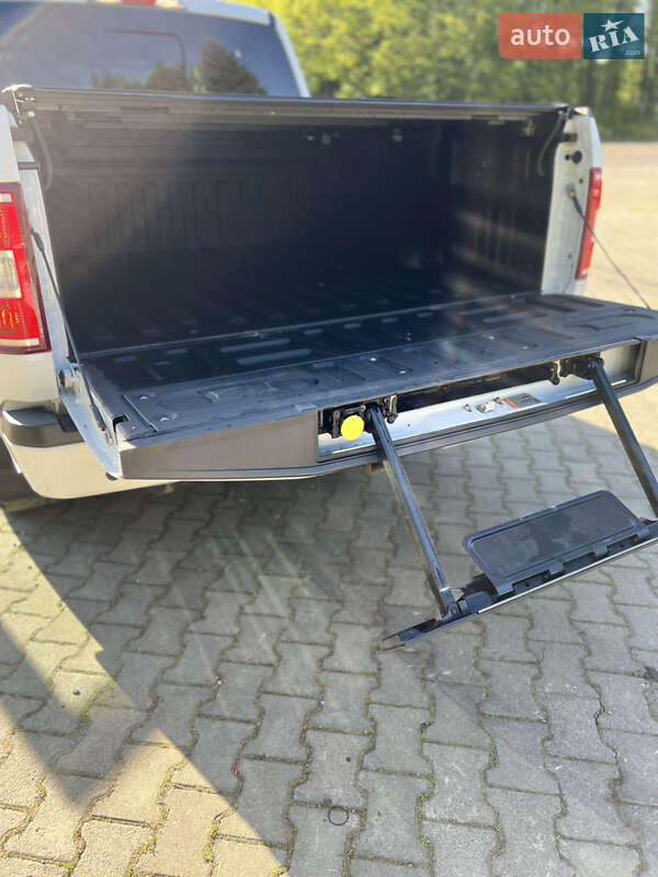 Пикап Ford F-150 2018 в Черновцах