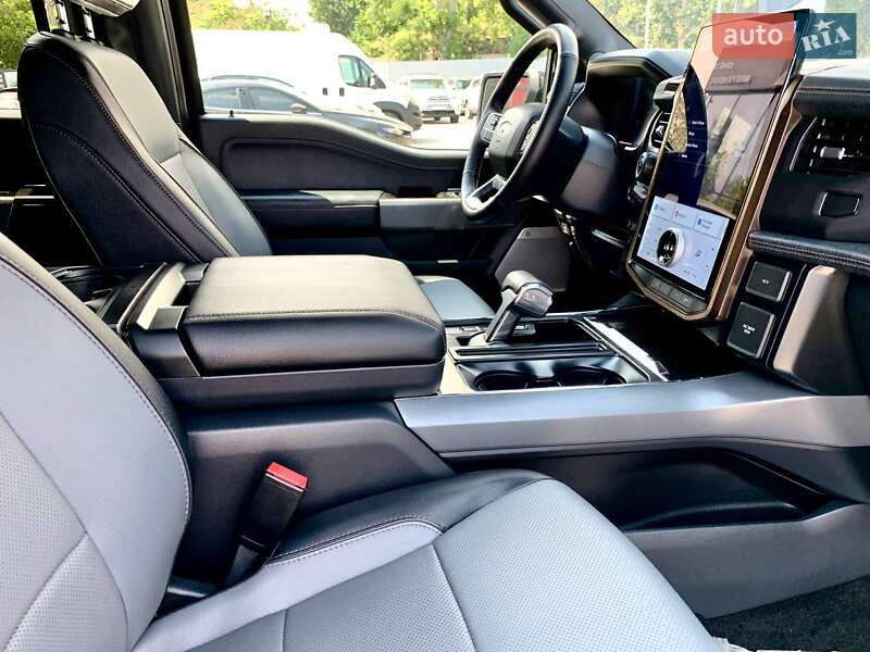 Пикап Ford F-150 2023 в Черноморске