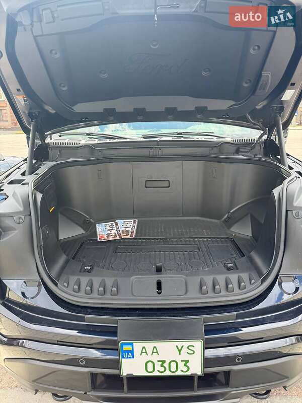 Пикап Ford F-150 2023 в Киеве