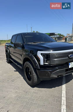Пикап Ford F-150 2022 в 