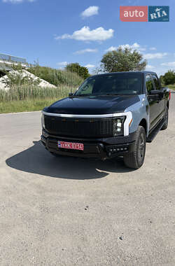 Пикап Ford F-150 2023 в 