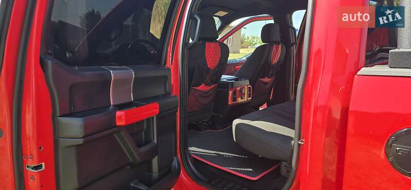Пікап Ford F-150 2015 в Чернівцях