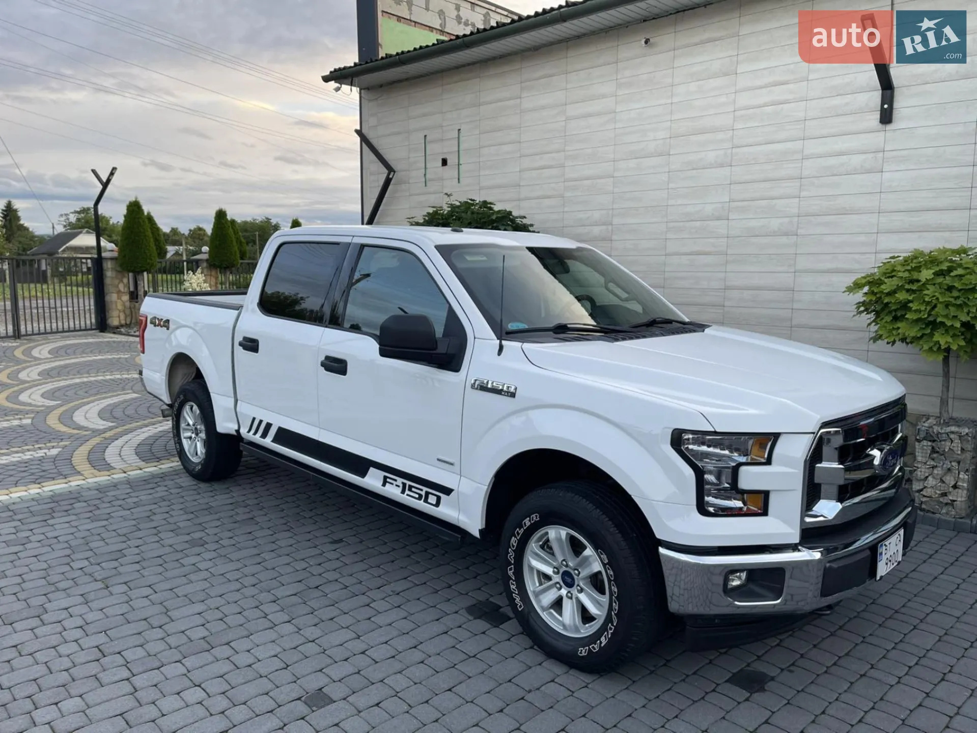 2017 Ford F-150 - мініатюра 14