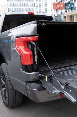 Пікап Ford F-150 2023 в 