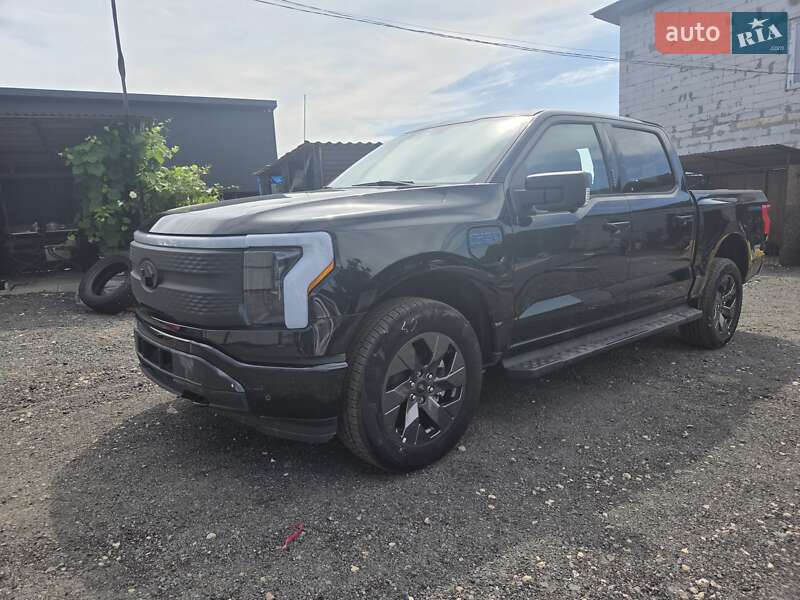 Пикап Ford F-150 2024 в 