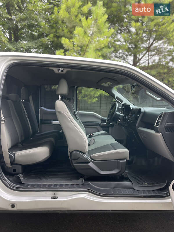 Пикап Ford F-150 2015 в Ровно
