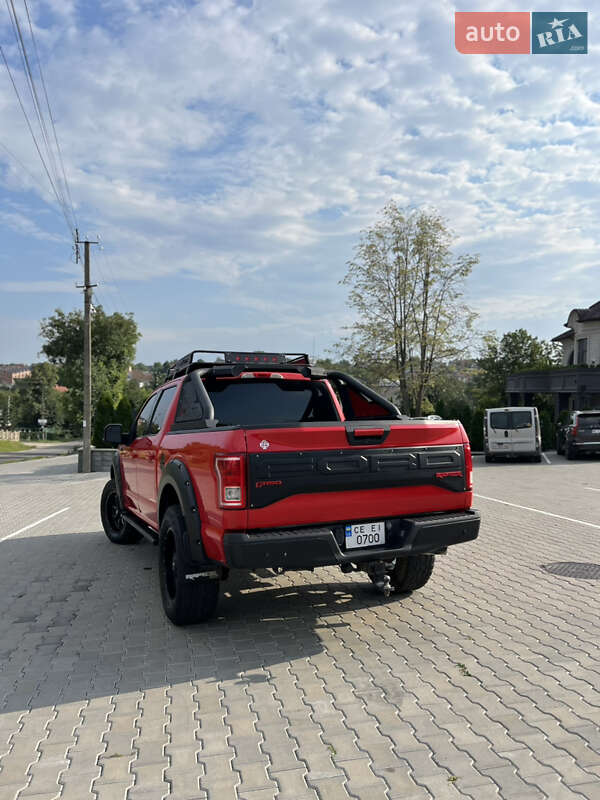 Пикап Ford F-150 2015 в Черновцах