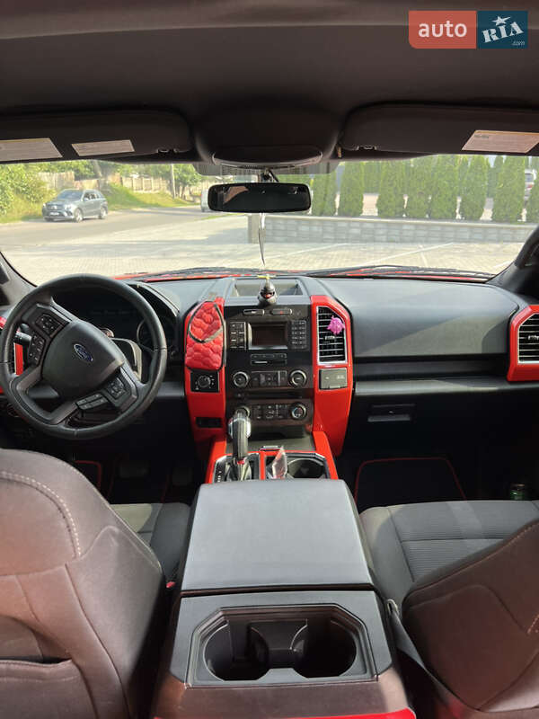 Пикап Ford F-150 2015 в Черновцах