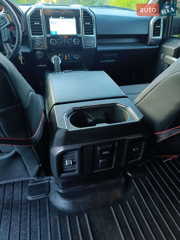 Пикап Ford F-150 2016 в Иршаве