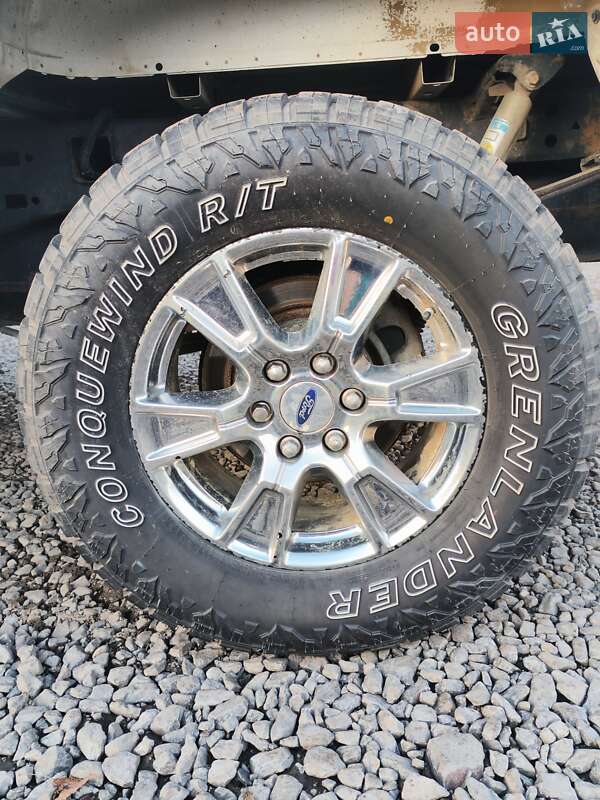 Пикап Ford F-150 2015 в Тячеве